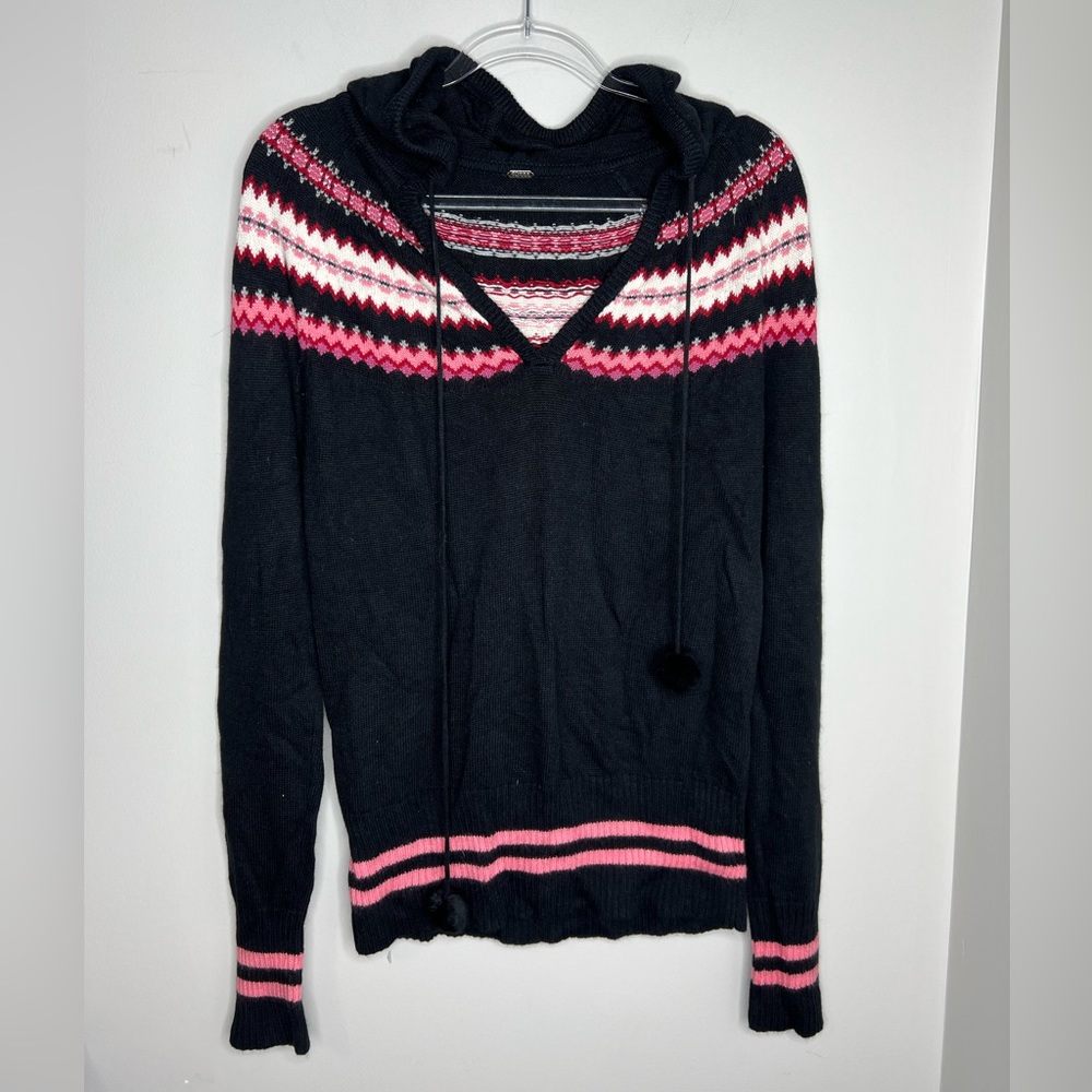 Kirra long sleeve sweater with fuzzy ball tassels. Angola rabbit fur and cotton.